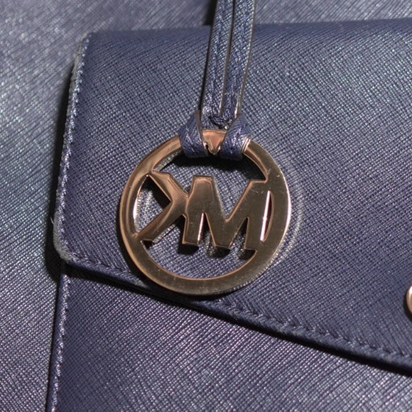 Michael Kors Navy Tote Work Bag Flap Front Pocket AV-1611 Corpcore Minimalist - Picture 5 of 16